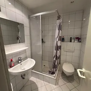 50 Qm Zentral In Domnaehe Keulen